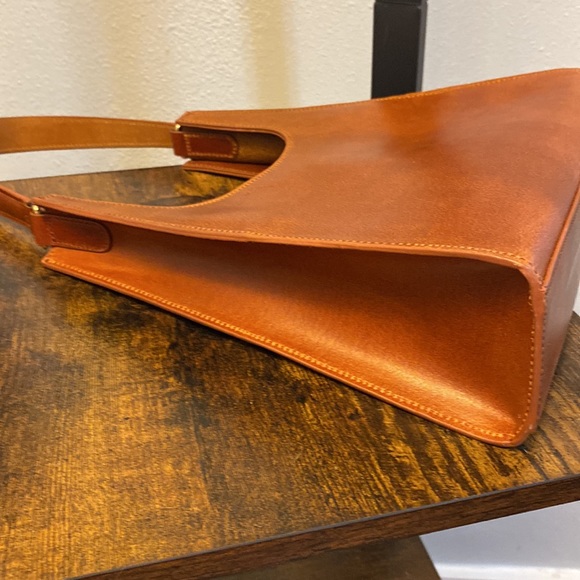 Most Wanted leather handbags - Picture 6 of 9